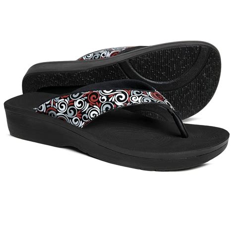 ladies comfortable flip flops.